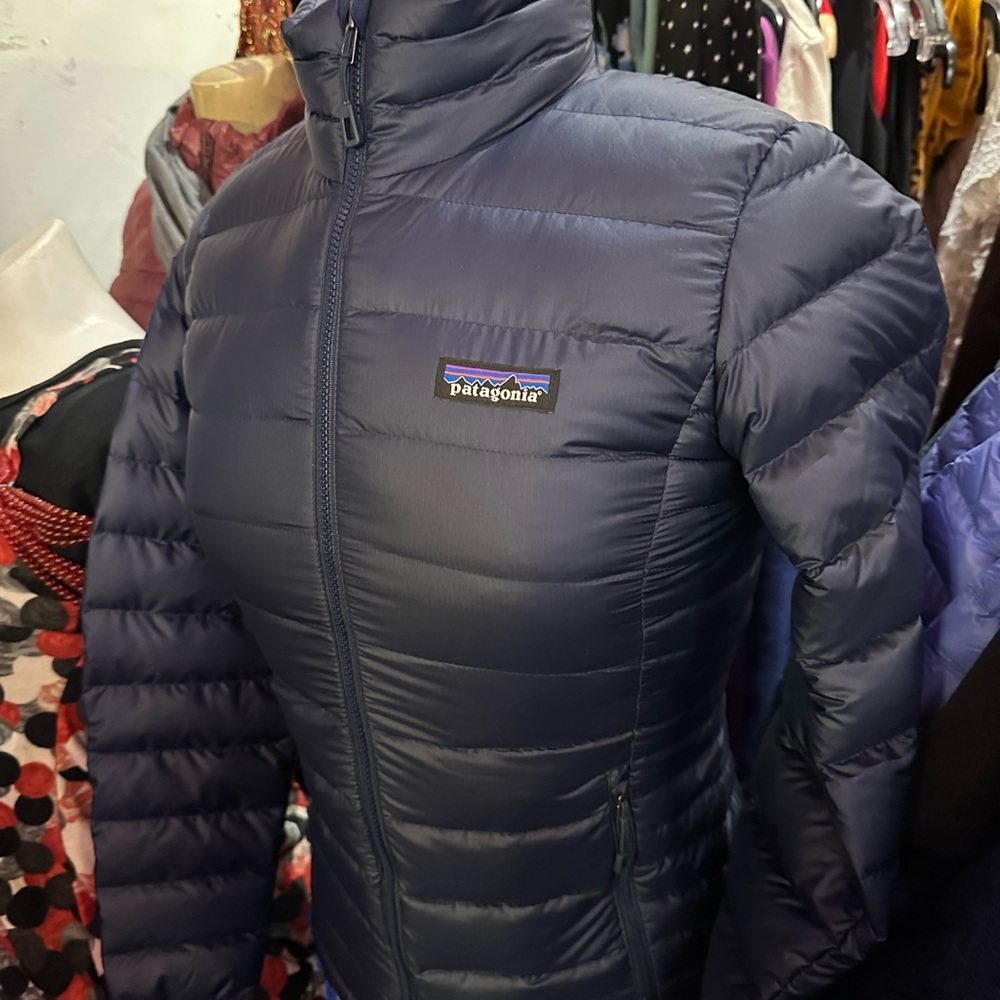 Patagonia down puffer sweater jacket - Picture 4 of 9